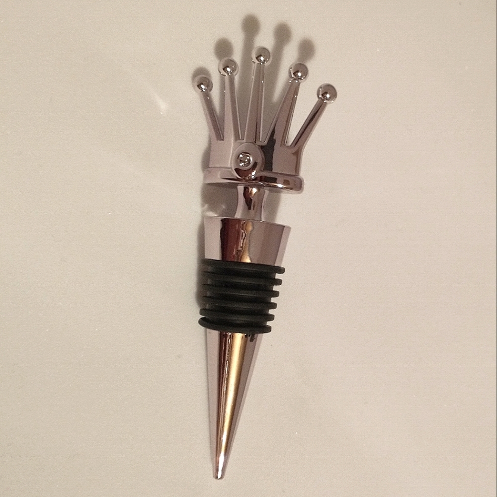 FREE ADD-ON WITH ANY PURCHASE Crown-shaped Wine Bottle Stopper NEW